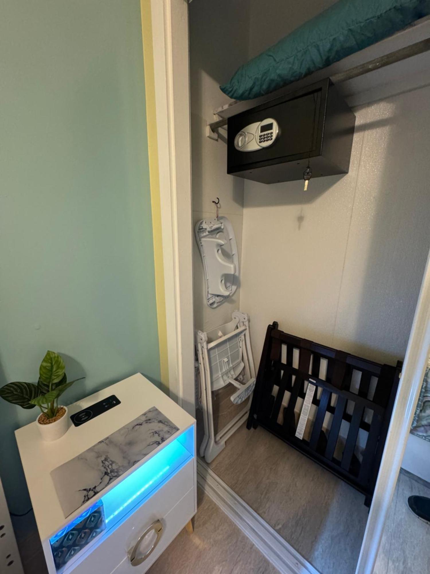Aloha Waikiki 2beds, 2baths, Free Parking. Honolulu